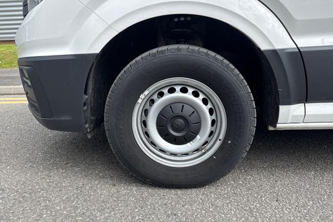 VOLKSWAGEN Crafter Photo 23