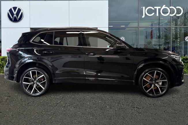 VOLKSWAGEN Tiguan Photo 4