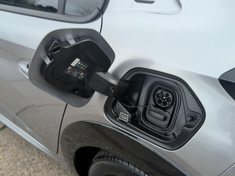 Used Peugeot E-208 YA70HHM 31