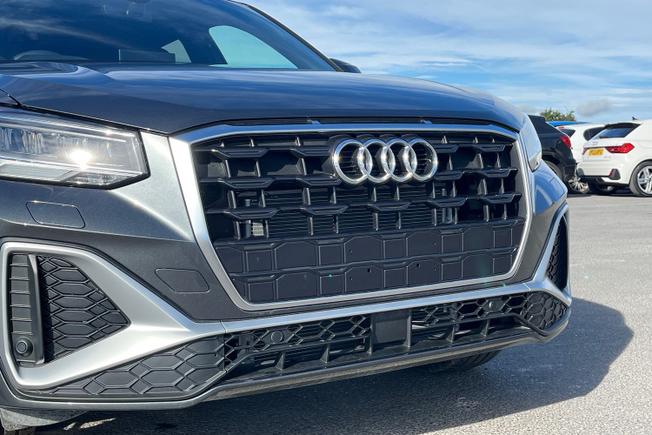 AUDI  Q2  Photo 24