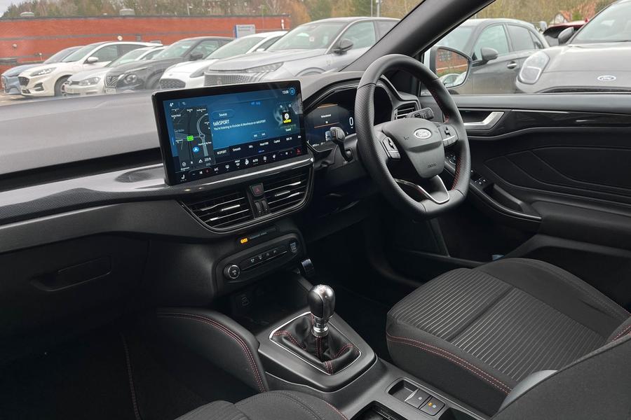Ford Focus Photo autoimg-e65adfbc93d8963b94f0456eed5766d7d6b5f6e6.jpg