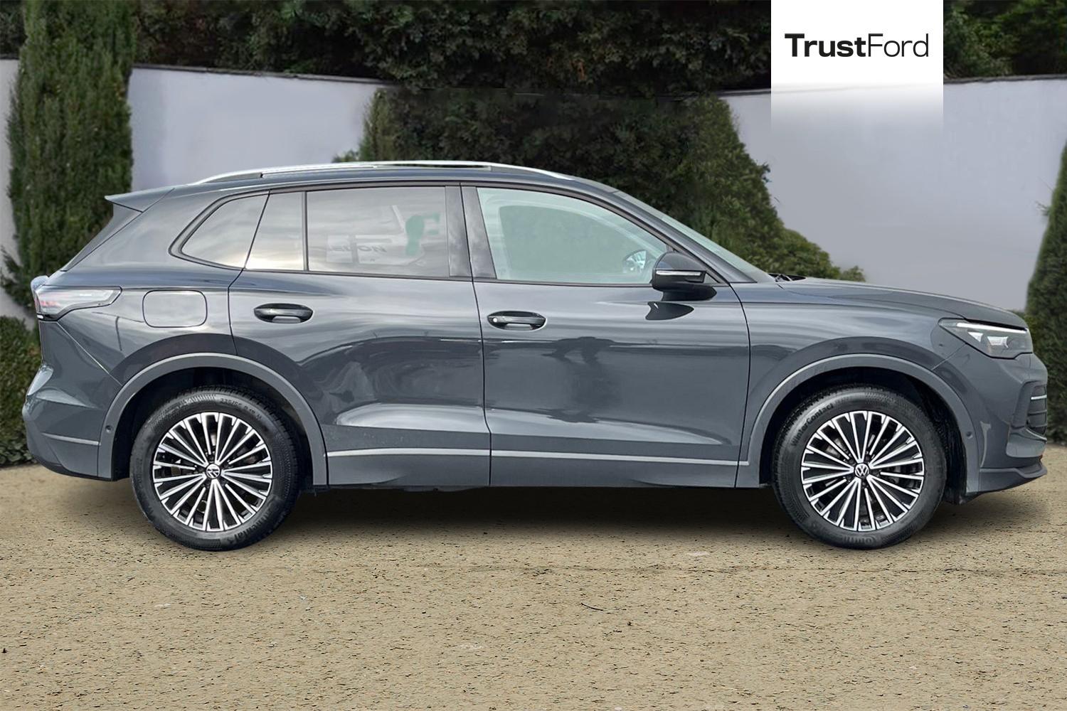 Volkswagen TIGUAN Photo 2