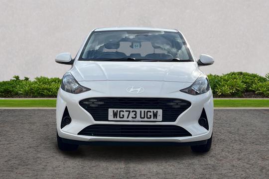 Hyundai i10 Photo autoimg-e662f3e5b0932e8e0713985505f292af46b3f389.jpg