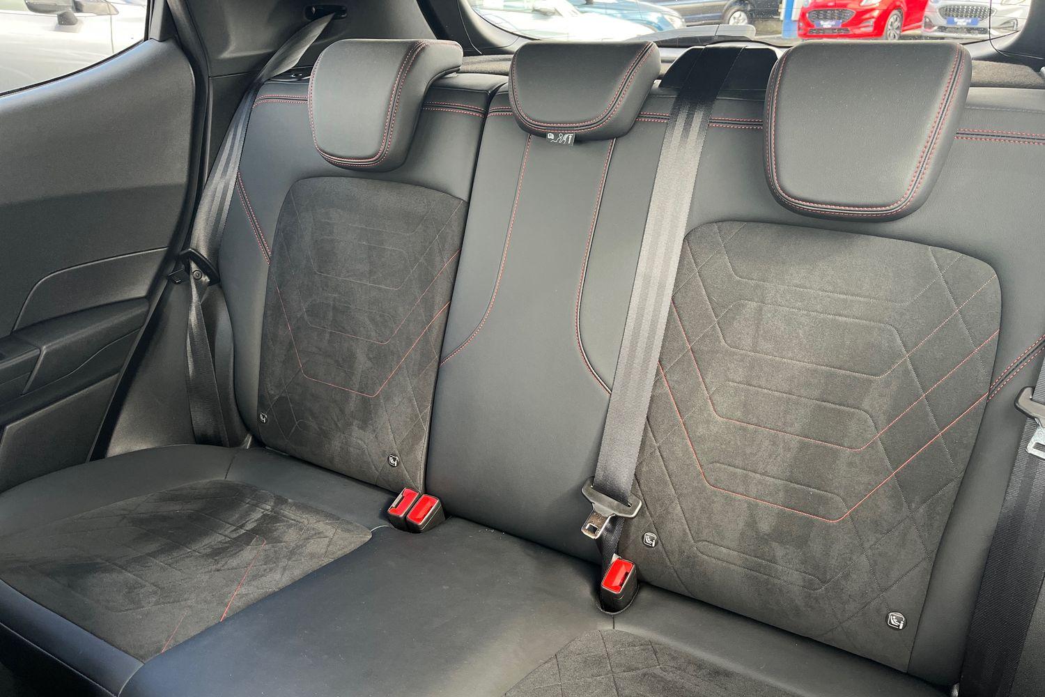 Ford FIESTA Photo 19