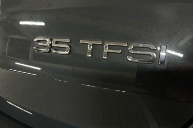 Audi Q3 Photo 35