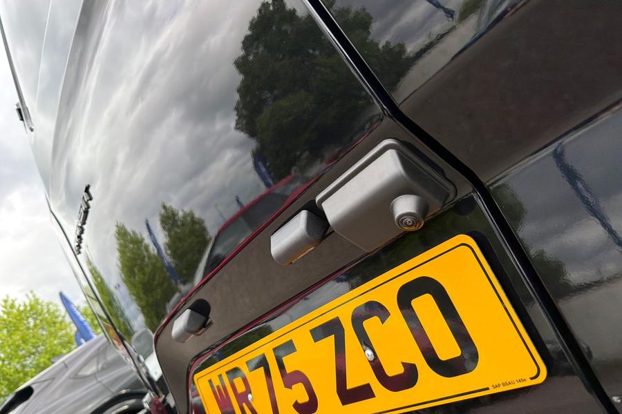 Ford TRANSIT CUSTOM Photo autoimg-e67bfc9087f4fab670bc30d5ad3604b8cd1c1d02.jpg