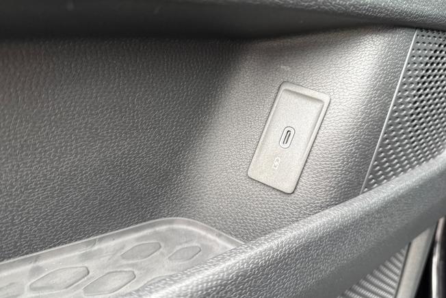 VOLKSWAGEN Id. Buzz Photo 44
