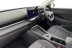 Volkswagen T-Roc Photo 2