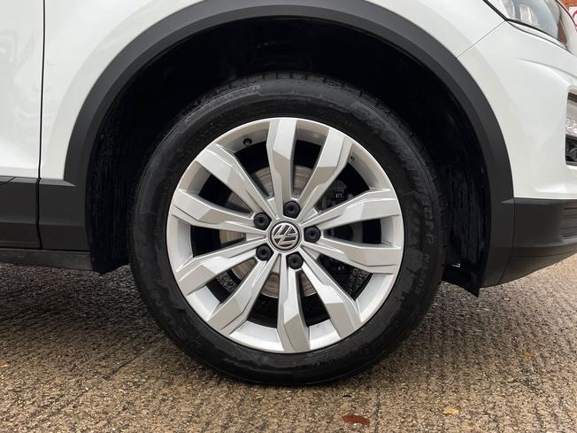 VOLKSWAGEN T-Roc Photo 5