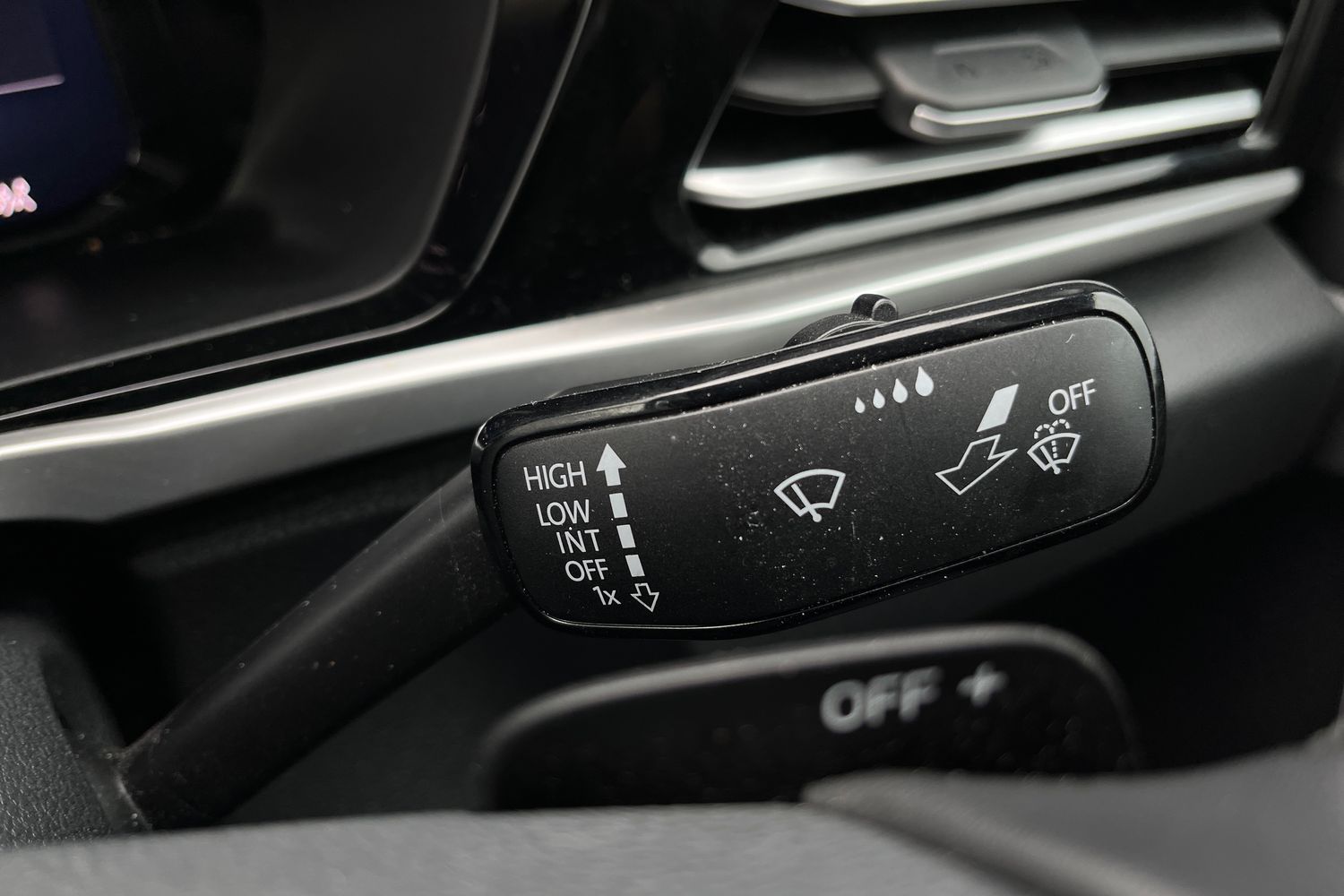 Ford TRANSIT CONNECT Photo 30