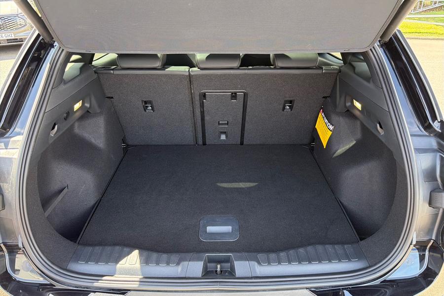 Ford EXPLORER Photo autoimg-e6868f23ddcf3e3686a91dc3ee5ade5db053a9ad.jpg