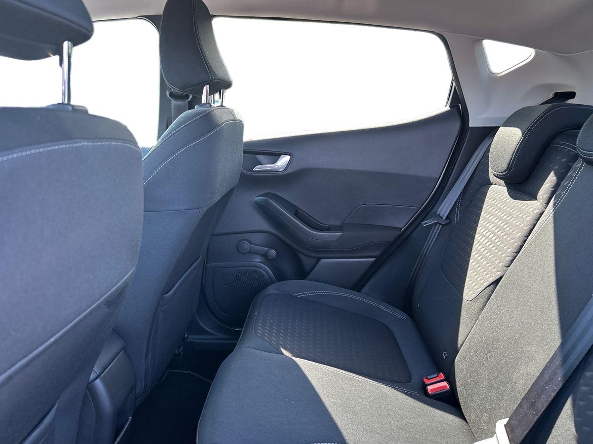 Ford Fiesta Photo 3