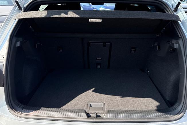 VOLKSWAGEN Golf Photo 12