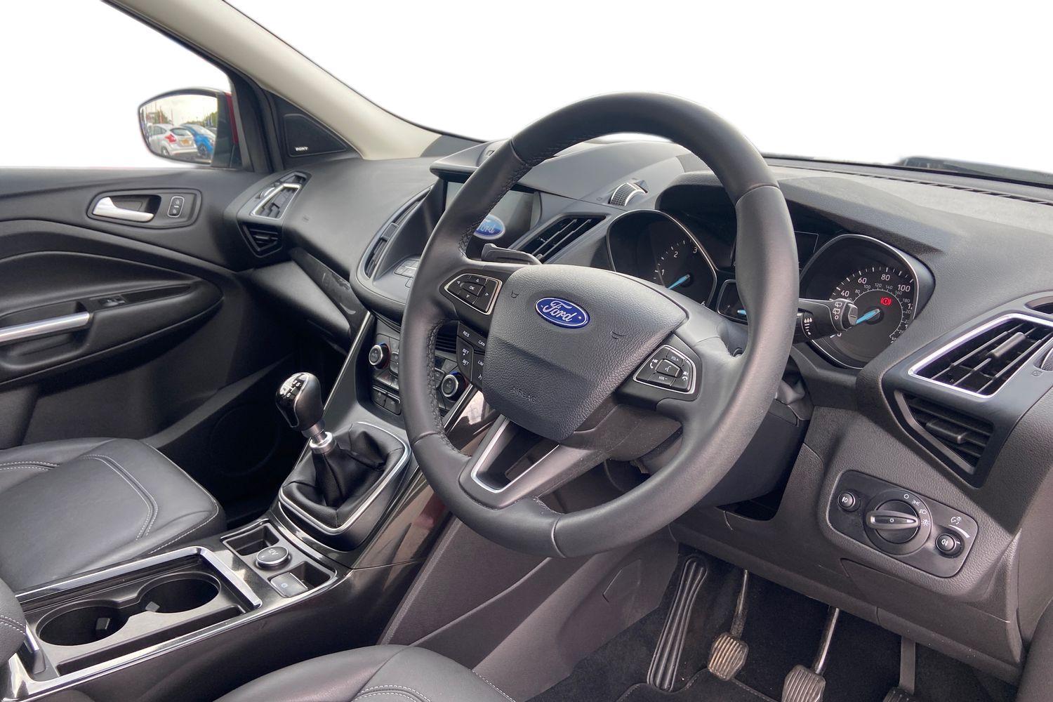 Ford KUGA Photo 8