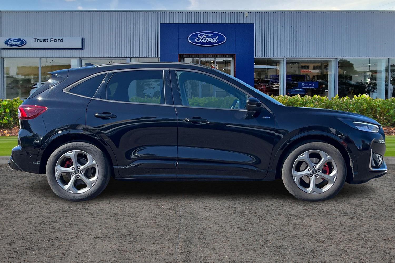 Ford KUGA Photo 2