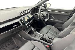 AUDI Q3 Photo 2