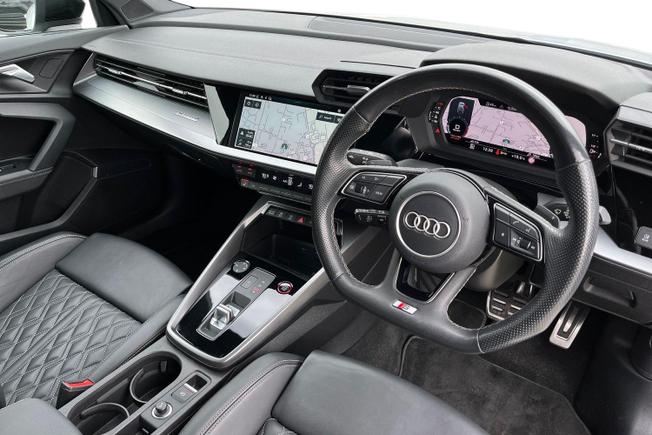 AUDI S3 Photo 6