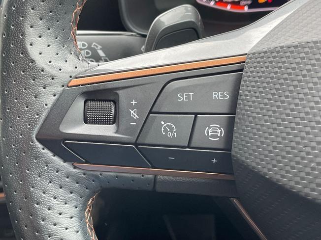 CUPRA Leon Photo 16