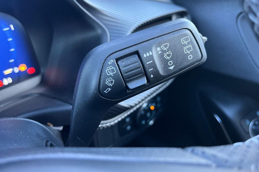 Ford PUMA Photo autoimg-e6a72c1a471897094b868dd4339b559e23563e6a.jpg