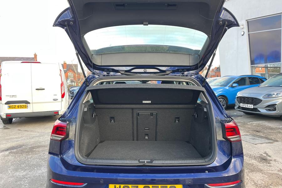 Volkswagen GOLF Photo autoimg-e6a98836e7bebd024f0816b5ca93c4fa707a2553.jpg