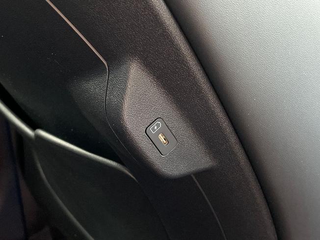 KIA Niro Photo 38