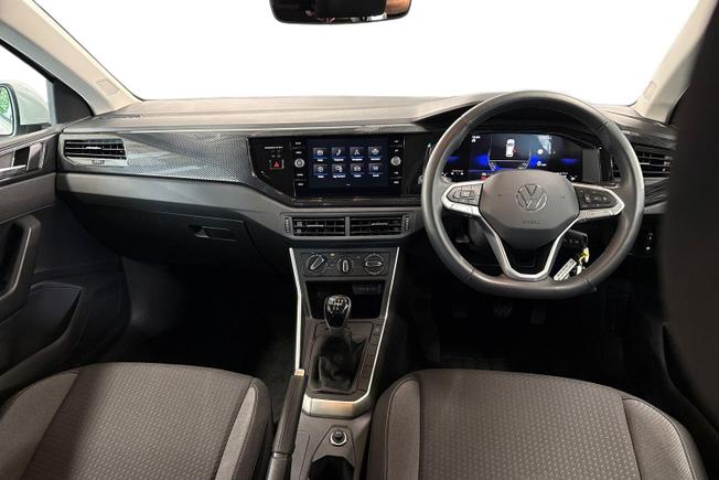 VOLKSWAGEN Polo Photo 10