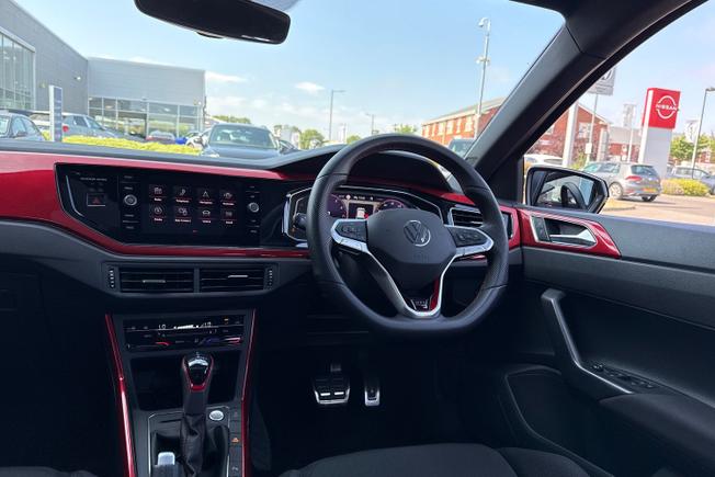 VOLKSWAGEN Polo Photo 45