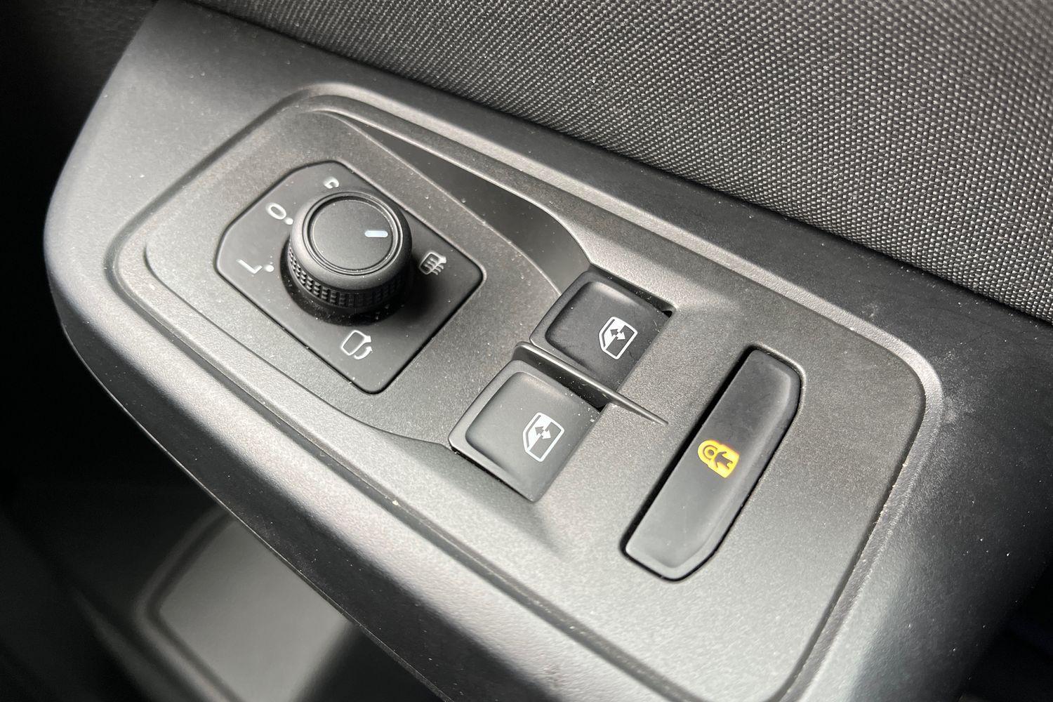 Ford TOURNEO CONNECT Photo 15