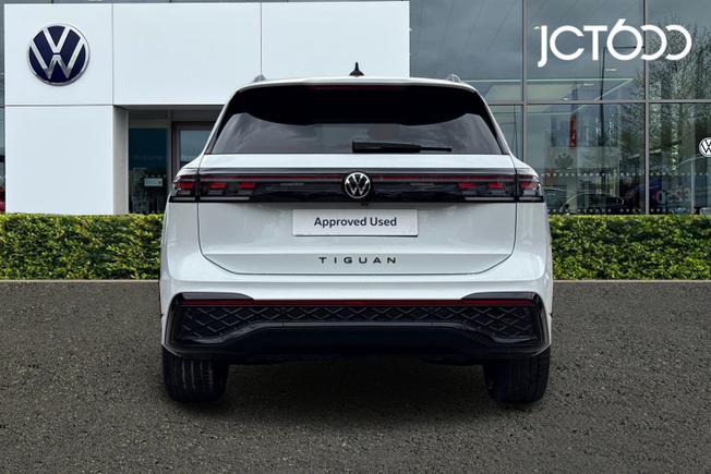 VOLKSWAGEN Tiguan Photo 7