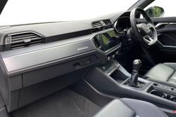 AUDI Q3 Photo 2