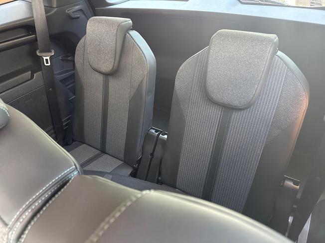 PEUGEOT 5008 Photo 41