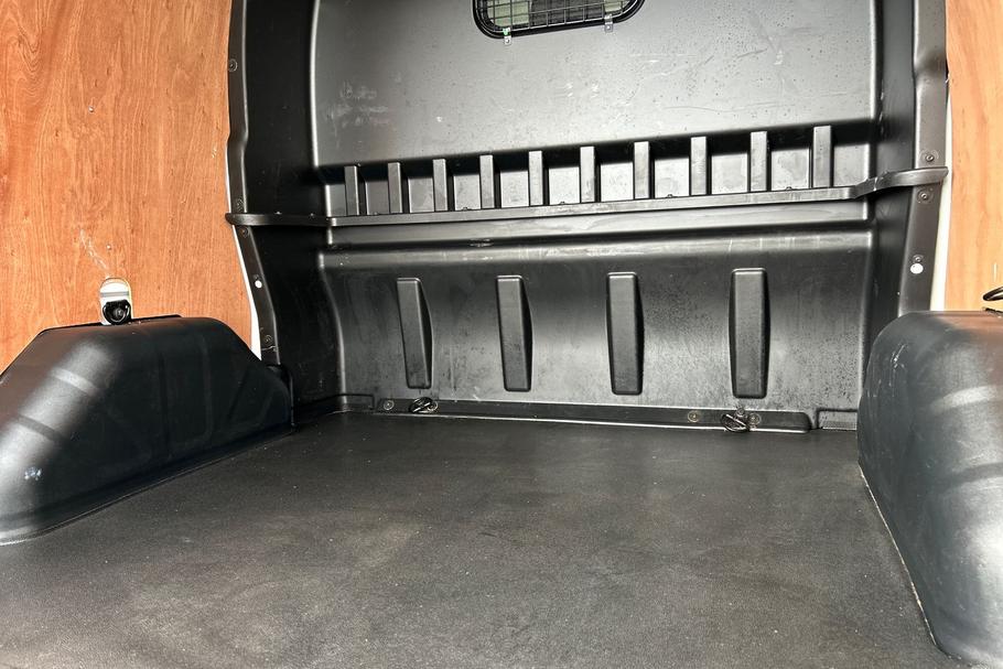 Used FORD TRANSIT CUSTOM HT71NXH 28