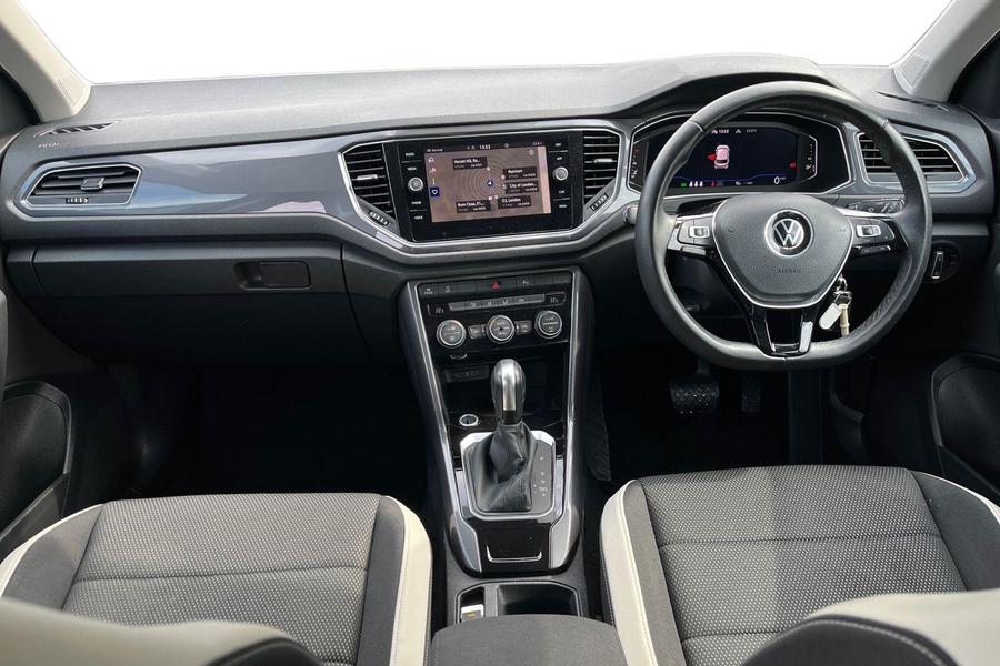 Volkswagen T-Roc Photo autoimg-e6bd46d5ec408376e7fd6f467681a79888bb9ff0.jpg