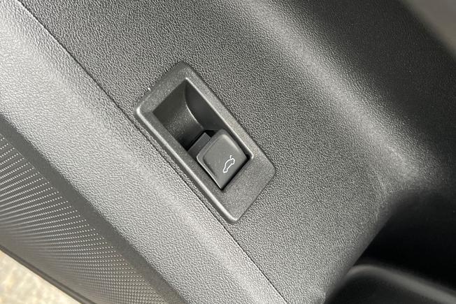 AUDI  Q5 SUV Photo 45