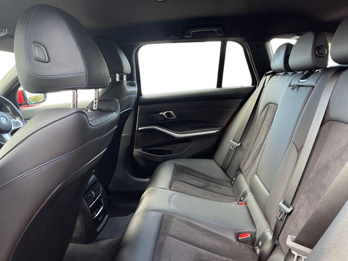 BMW 3 Series Photo 3