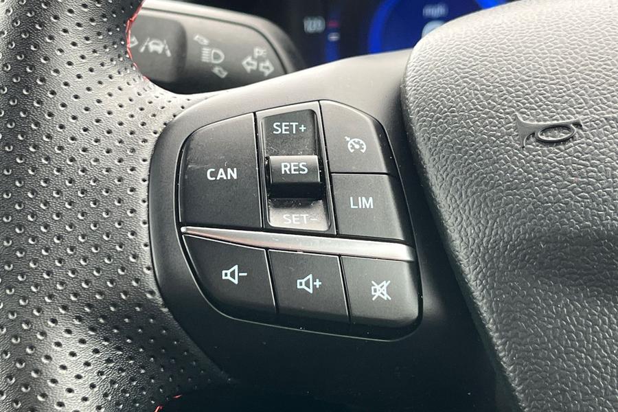 Ford PUMA Photo autoimg-e6bf65cdaa0139837cbdc7f3095568d268d873e5.jpg