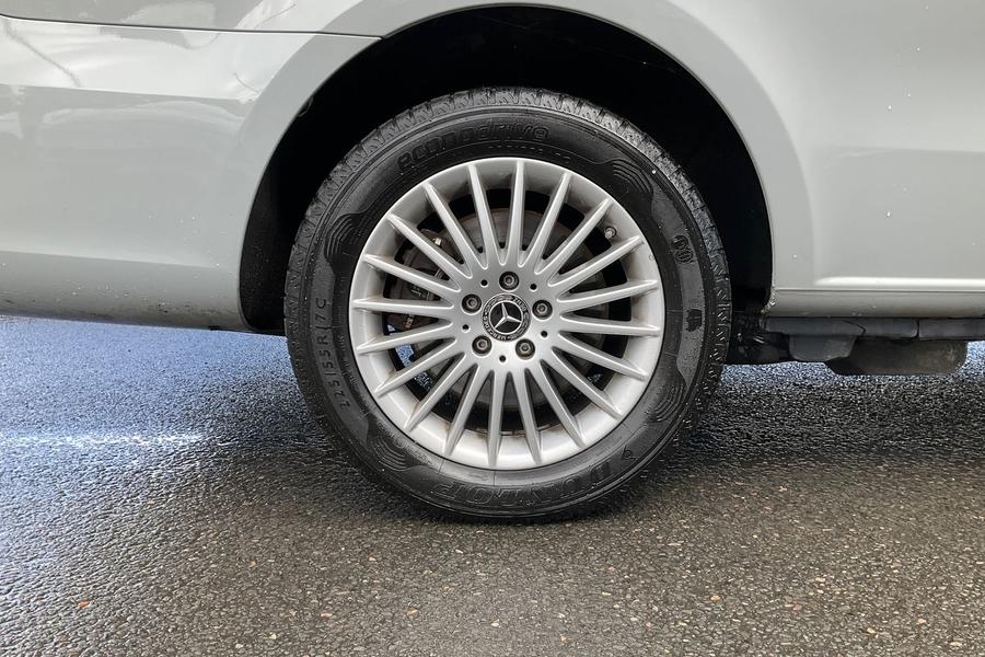Mercedes-Benz VITO Photo autoimg-e6c0adb6bebf84c956399d9960f6642443790c57.jpg