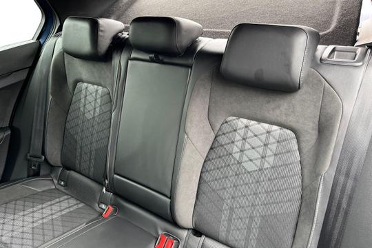 Volkswagen Golf Photo autoimg-e6c1a156f76cf68f0868b7405a13ee8589638716.jpg