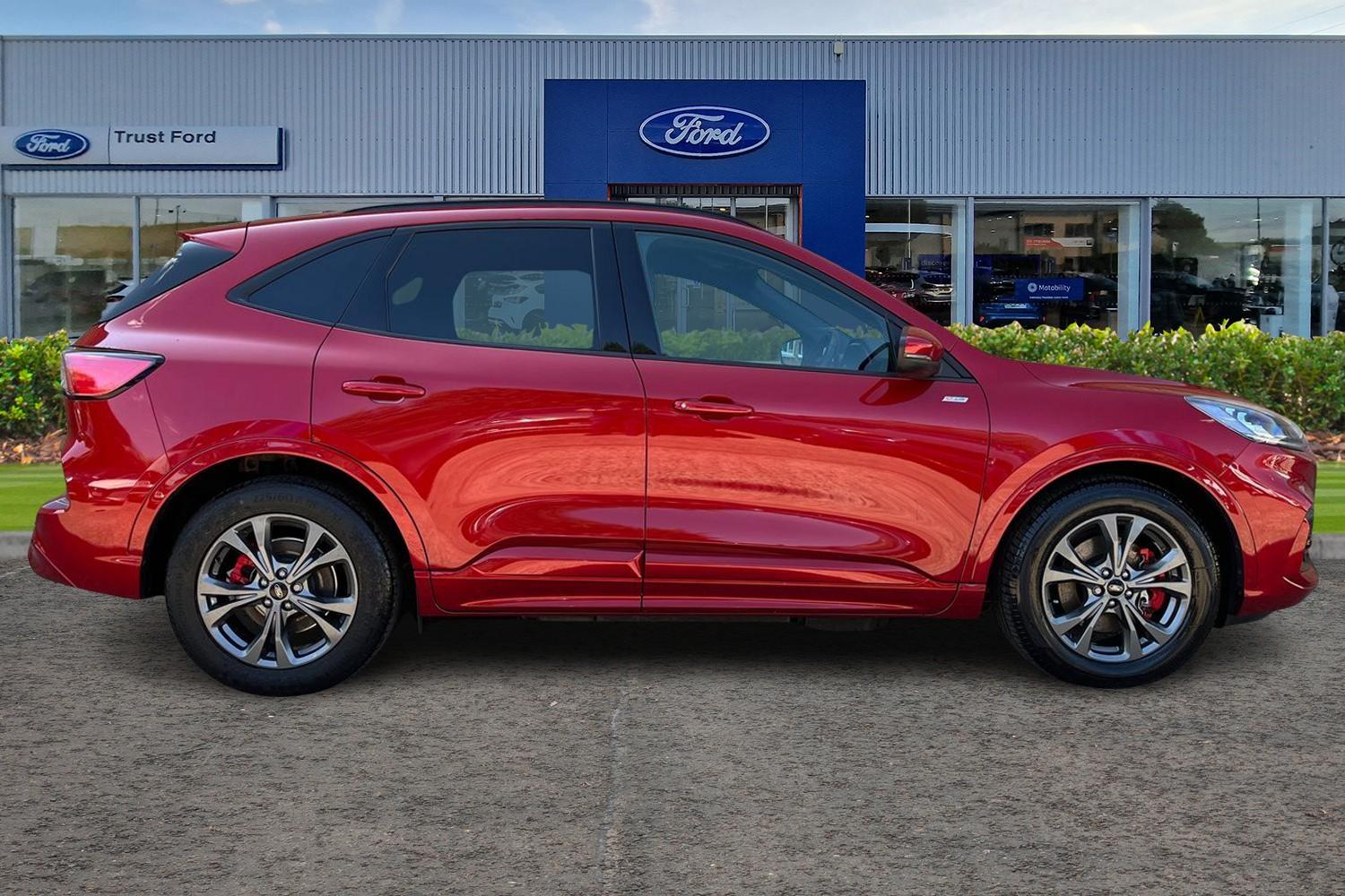 Ford KUGA Photo 2
