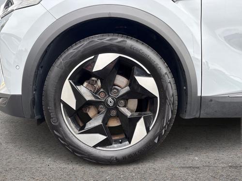 Renault CAPTUR Photo autoimg-e6c33ac9bbe7c2355fd36e4298ee665e9d3e665e.jpg
