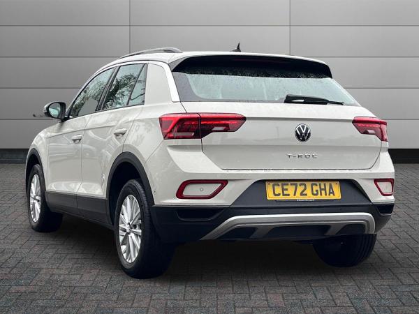 Volkswagen T-Roc Photo autoimg-e6c388aecd8a2d41180cf8c910b19cbcc8c72c2d.jpg