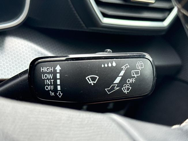 SEAT Leon Photo 51