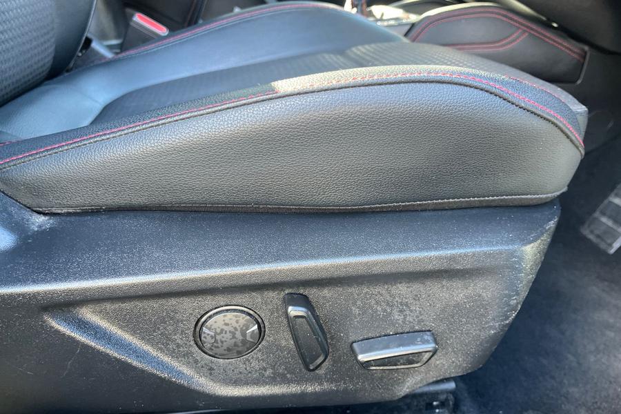 Ford Focus Photo autoimg-e6c6fc65ddc4f22a35e32a2194d0989a9a6ce91c.jpg