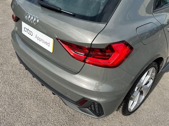 AUDI A1 Photo 22