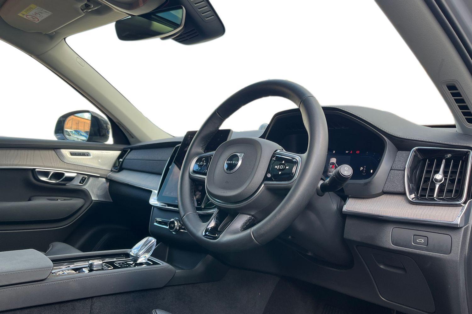 Volvo XC90 Photo 8