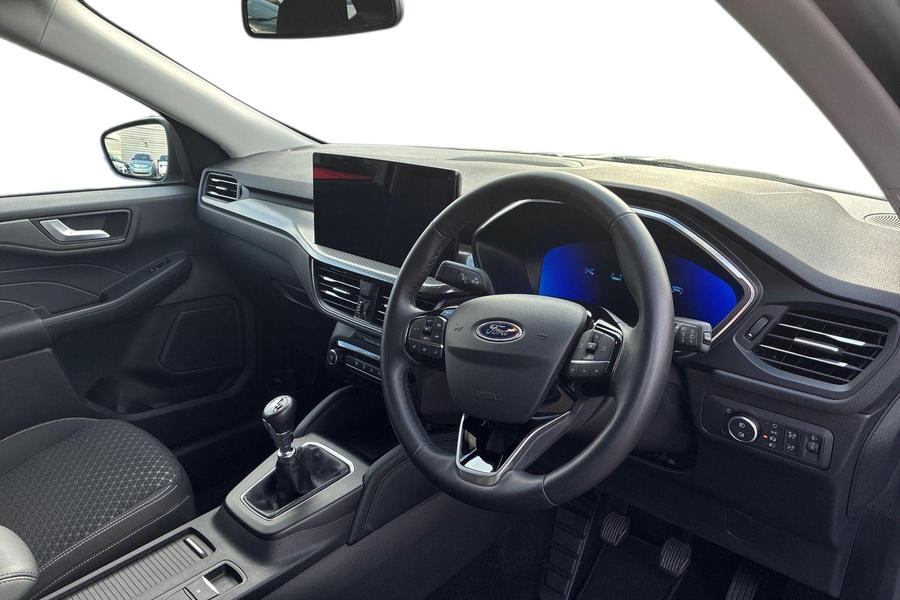 Ford Kuga Photo autoimg-e6ce27b3d3d3cc0b07fa87c0cc465e932fe3267d.jpg