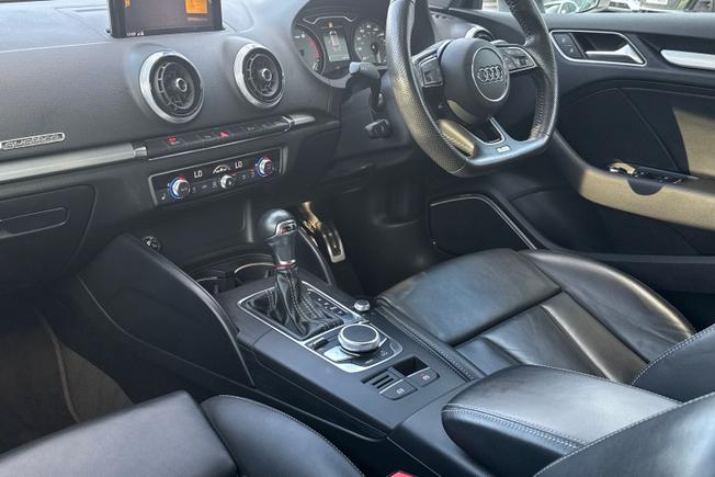AUDI S3 Photo 27