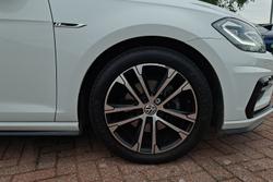 VOLKSWAGEN Golf Photo 5