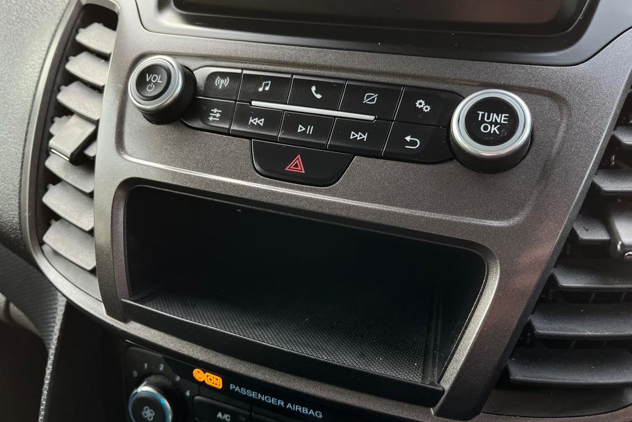 Used Ford TOURNEO CONNECT 27