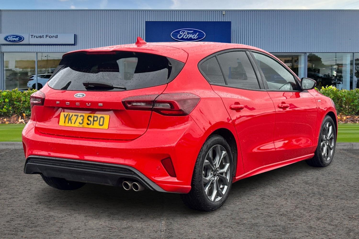 Ford FOCUS Photo 3